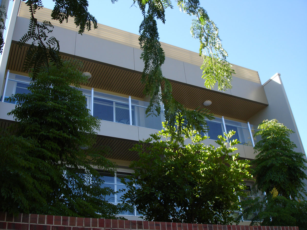 Ronald McDonald House Apartments by Hodgkison Adelaide Architects