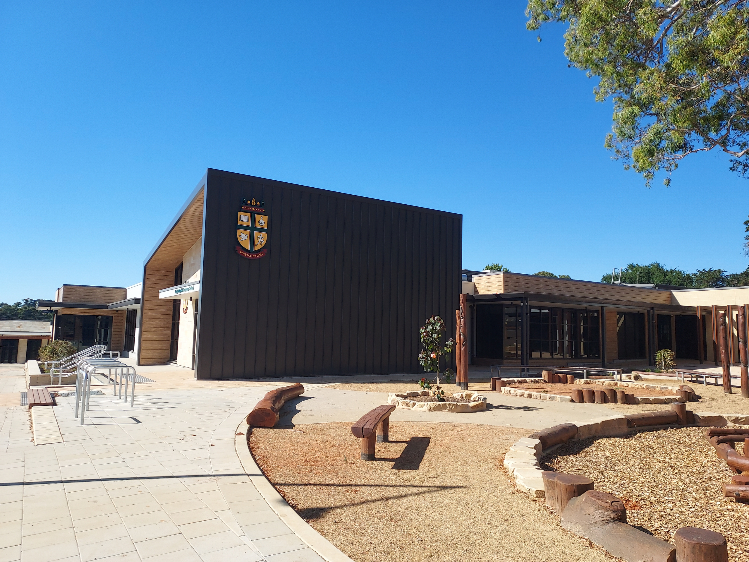 External shot of Kings Baptist Grammar School